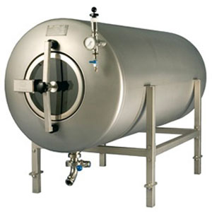 Pressure beer maturation tanks, non-insulated, horizontal orientation